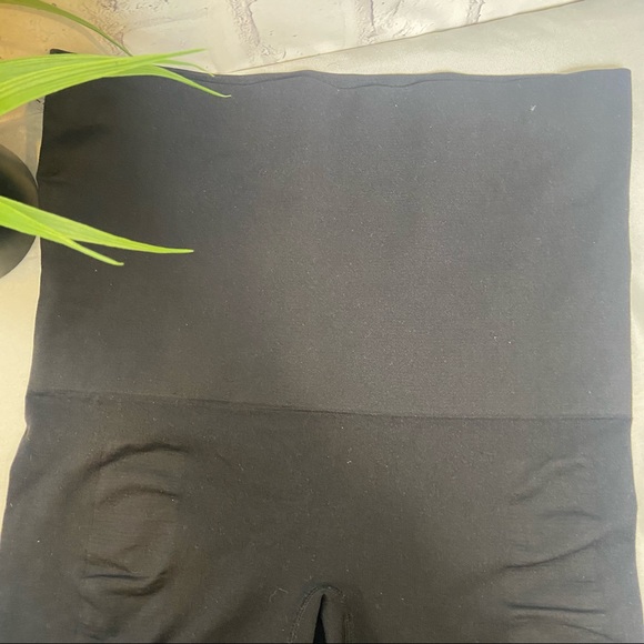 Cacique Shapewear - Picture 4 of 6